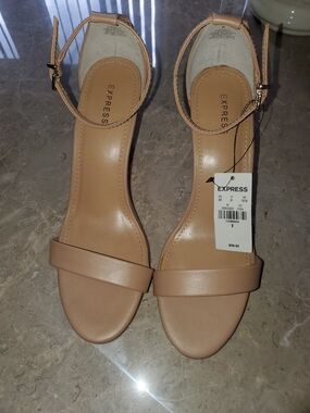 Express Women’s Nude Ankle-Strap Sandals